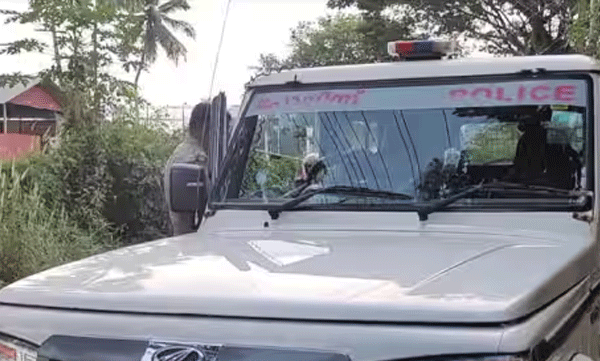 ആലത്തൂരിൽ 35കാരിയായ വീട്ടമ്മ മകന്റെ 14 വയസുള്ള കൂട്ടുകാരനൊപ്പം നാടുവിട്ടു