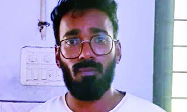 ഹൈബ്രിഡ് കഞ്ചാവുമായി 'ആവേശം'സിനിമയുടെ മേക്കപ്പ്മാന്‍ ആര്‍.ജി. വയനാട് അറസ്റ്റില്‍ ; കിലോയ്ക്ക് ഒരു കോടി, വരവ് വിദേശത്ത് നിന്നും  