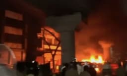 ഔറംഗസേബിന്റെ ശവകുടീരം: നാഗ്പൂരില്‍ വന്‍ സംഘര്‍ഷം ; ശാന്തരായിരിക്കാന്‍ ജനങ്ങളോട് അഭ്യര്‍ത്ഥിച്ച് മുഖ്യമന്ത്രി