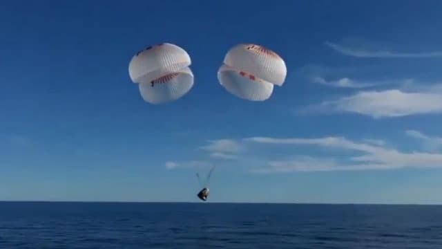 മാസങ്ങള്‍ക്ക് ശേഷം ഒടുവില്‍ ക്രൂ-9 ഭൂമിയില്‍ ;  സുനിതാവില്യംസും സംഘവും ഭൂമിയില്‍ തിരിച്ചെത്തി