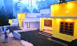 ഭൂമി ഉള്‍പ്പെടെ 63 ലക്ഷം മുടക്കി മൂന്ന് കുടുംബങ്ങള്‍ക്ക് സൗജന്യമായി വീട് നിര്‍മ്മിച്ചു നല്‍കി ; മൂന്നും മൂന്ന് മതവിഭാഗങ്ങളില്‍ നിന്നുള്ളവര്‍ക്ക് നല്‍കി