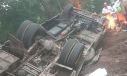 കണമലയിൽ തീർത്ഥാടക ബസ് മറിഞ്ഞ് ഒരാൾ മരിച്ചു, നിരവധി പേർക്ക് പരിക്ക് 