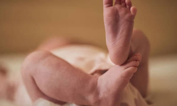 ഒരു ബാഡ്മിന്റണ്‍ ടൂര്‍ണമെന്റ് കൊണ്ടുവന്ന ട്വിസ്റ്റ് ; കൊച്ചിയില്‍ കുഞ്ഞിനെ ഉപേക്ഷിച്ചു കടന്നുകളഞ്ഞ ഝാര്‍ഖണ്ഡ് ദമ്പതികളെ കണ്ടെത്തി 