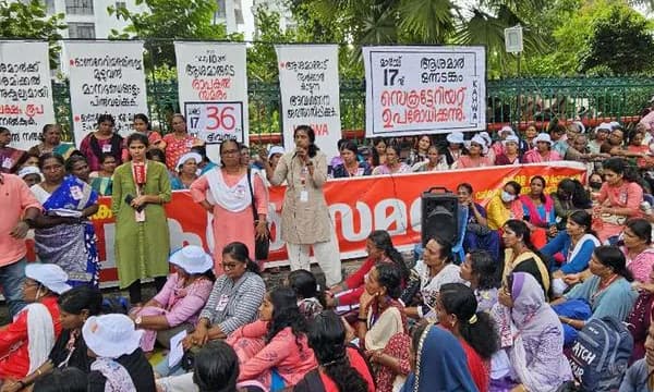 ആശമാരുടെ നിരാഹാരസമരം മുപ്പതാം ദിവസത്തിലേക്ക് ; സര്ക്കാര് മുഖംതിരിച്ച് തന്നെ