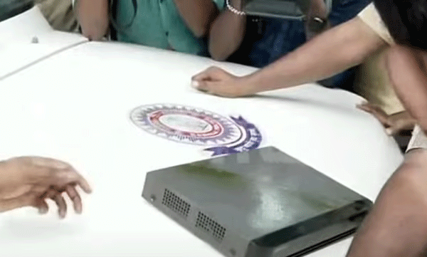 തിരുവാതുക്കല്‍ ഇരട്ടക്കൊലപാതകം: നിര്‍ണായക തെളിവായ ഹാര്‍ഡ് ഡിസ്‌ക് കണ്ടെത്തി; വീണ്ടെടുത്തത് തോട്ടില്‍ നിന്ന്