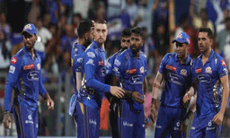 ലക്നൗവിനെ വീഴ്ത്തിയാൽ മുംബൈ ടോപ് ഫോറിൽ ; ഒന്നാമെത്താൻ ആർസിബിയും ഡല്‍ഹിയും ഇന്നിറങ്ങും 