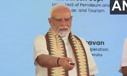 വിഴിഞ്ഞം പുതിയ വികസനത്തിന്റെ പ്രതീകം ; രാഷ്ട്രീയം പറഞ്ഞ് പ്രധാനമന്ത്രിയും മുഖ്യമന്ത്രിയും 