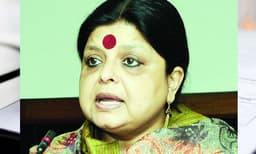 എന്നെ മാറ്റണം, പ്ലീസ്! ദീപാ ദാസ് മുന്‍ഷി ; നേതൃത്വമെടുക്കുന്ന തീരുമാനങ്ങള്‍ പാര്‍ട്ടി സംസ്ഥാനഘടകത്തില്‍ നടപ്പാക്കാന്‍ കഴിയുന്നില്ല