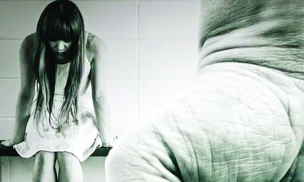 സമൂഹമാധ്യമത്തിലൂടെ പരിചയപ്പെട്ട യുവാവ് പ്രണയംനടിച്ച് ലോഡ്ജിലെത്തിച്ചു ; രക്ഷപ്പെട്ടു 17 കാരി അസംകാരി പോലീസ് സ്‌റ്റേഷനില്‍ അഭയം തേടി