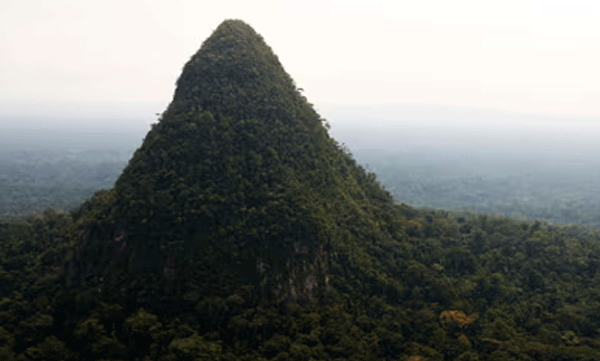 ആമസോണിലെ അത്ഭുതമായി എല്‍ കോണോ! പ്രാചീന പിരമിഡെന്ന് വാദം
