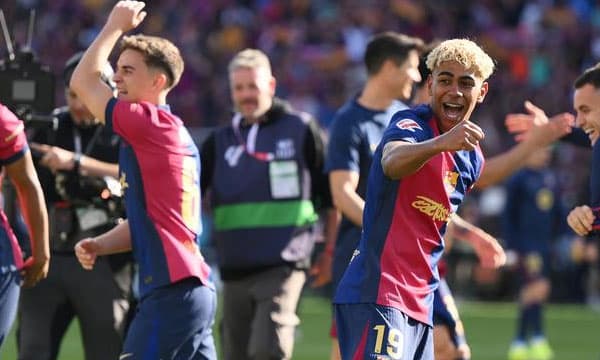 ലാലിഗയില്‍ ബാഴ്‌സിലോണയുടെ തിരിച്ചുവരവ് ; ഈ സീസണില്‍ ട്രിപ്പിള്‍ കിരീടവുമായി തകര്‍പ്പന്‍നേട്ടം