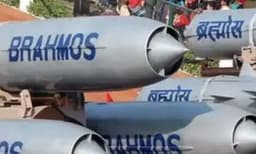 പാകിസ്താന്റെ 12 എയര്‍ബേസുകളില്‍ 11 ലും ഇന്ത്യന്‍ ആക്രമണം; ഉപയോഗിച്ചത് 15 ബ്രഹ്‌മോസ് മിസൈലുകള്‍