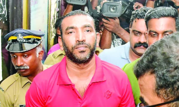 അഭിഭാഷകയെ മര്‍ദ്ദിച്ച കേസ് ; ബെയ്‌ലിന്‍ ദാസിനെ റിമാന്റ് ചെയ്തു ; ജാമ്യാപേക്ഷ നാളെ പരിഗണിക്കും