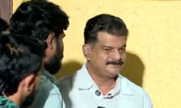 വഴങ്ങേണ്ടെന്ന് കോണ്‍ഗ്രസ് നേതൃത്വം ; പി.വി. അന്‍വര്‍ നിലമ്പൂരില്‍ മത്സരിക്കാന്‍ ആലോചിക്കുന്നു