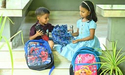 വിദ്യാലയത്തിന്റെ മധുരസ്മരണകളില്‍ നിന്ന് പുതിയൊരു ലോകത്തേക്ക്