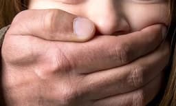 മൂന്നു വയസ്സുകാരിയെ അതിക്രൂരമായി ബലാത്സംഗം ചെയ്തു ; പ്രതിയെ പോലീസ് എന്‍കൗണ്ടര്‍ ചെയ്തു