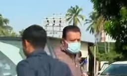 നടന്‍ ഷൈന്‍ടോം ചാക്കോയെ സന്ദര്‍ശിച്ച് കേന്ദ്രമന്ത്രി സുരേഷ്‌ഗോപി; പിതാവിന്റെ സംസ്‌ക്കാരം പിന്നീട്