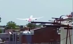 വിമാനപൈലറ്റ് സഹായാഭ്യര്‍ഥന നടത്തി ; ദീര്‍ഘദൂരം താണ്ടാന്‍ ആവശ്യമായ വന്‍ ഇന്ധനശേഖരം അഗ്നിബാധയുടെ ആഘാതം കൂട്ടി