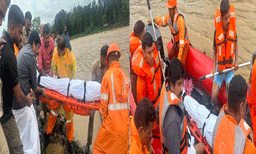 ആര്യാടൻ ഷൗക്കത്തും സംഘവും കാട്ടിൽ കുടുങ്ങി ; സംഭവം സത്യപ്രതിജ്ഞയ്ക്ക് പുറപ്പെടാനിരിക്കേ
