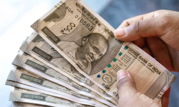 ജിഎസ്ടിയില്‍ വന്‍ ഇളവിന് കേന്ദ്രനീക്കം ; നികു'തീ' കെടും, വില കുറയും !