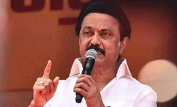 ‘ഗോഡ്സെയുടെ പാത പിന്തുടരരുത്, ഗാന്ധിയേയും അംബേദ്കറേയും പെരിയാറിനേയും പിന്തുടരൂ’: വിദ്യാർത്ഥികളോട് സ്റ്റാലിൻ