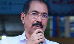 അത് പാര്‍ട്ടി കൂടുതല്‍ ശക്തിപ്പെടണമെന്ന ആശയം ; പിജെ കുര്യന്റെ കാഴ്ചപ്പാടില്‍ തെറ്റില്ലെന്ന് സണ്ണിജോസഫ്