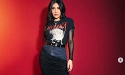 ഈ എണ്ണയാണ് എന്റെ കറുത്ത മുടിയുടെ രഹസ്യം; വെളിപ്പെടുത്തി  ശ്രുതി ഹാസന്‍

