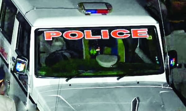 ഉത്തരേന്ത്യന്‍ മോഷണസംഘമെന്ന് സംശയം ; കൊച്ചിയില്‍ കണ്ടെയ്‌നര്‍ ലോറി കസ്റ്റഡിയില്‍ ; ചാടിപ്പോയ മൂന്നാമനെയും പിടികൂടി