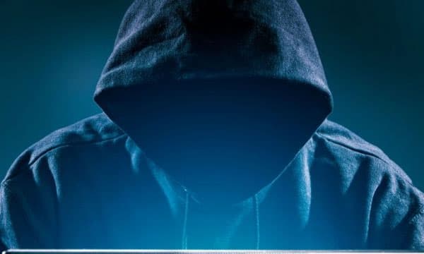 സൈബര്‍ ക്രൈമുകള്‍ കൈകാര്യം ചെയ്തു പഠിച്ചു ; അതേവഴി ഉപയോഗിച്ച് എസ്‌ഐമാര്‍ തട്ടിയത് രണ്ടുകോടി രൂപ....!! 