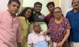 ഞങ്ങളുടെ ജന്മദിനത്തിന് കാത്തു നില്‍ക്കാതെ അച്ഛന്‍ യാത്രയായി; അരുണ്‍ കുമാര്‍


