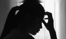 എച്ച്‌ഐവി പോസിറ്റീവ് ആയ പെണ്‍കുട്ടി കൂട്ടബലാത്സംഗത്തിന് ഇരയാക്കി ; നിര്‍ബ്ബന്ധിച്ച് ഗര്‍ഭഛിദ്രവും നടത്തി