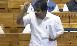 നിരപരാധികളായ കന്യാസ്ത്രീകളുടെ അറസ്റ്റ് ; ലോക്‌സഭയില്‍ ബഹളം, വിഷയം ഉന്നയിച്ച് കേരള എംപിമാര്‍