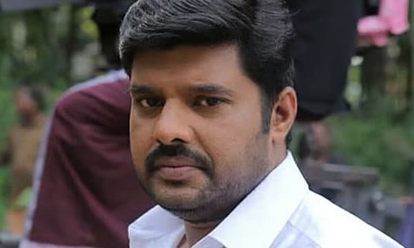 കലാഭവന്‍ നവാസിന്റെ മരണം ഹൃദയാഘാതം മൂലം ; പോസ്റ്റുമാര്‍ട്ടം പൂര്‍ത്തിയാക്കി വീട്ടിലേക്ക് കൊണ്ടുപോയി