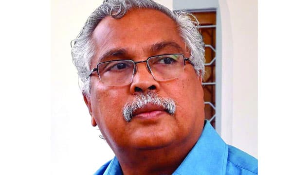 സംസാരിക്കാന്‍ പോലുമറിയാത്ത മന്ത്രിമാര്‍ ; പറയുന്നത് ആര്‍ക്കും മനസ്സിലാകരുത് എന്നാണ് ഇടതു പാര്‍ട്ടി സെക്രട്ടറിമാര്‍ കരുതുന്നത്