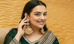 ശ്വേത മേനോന് എതിരായ എഫ് ഐ ആർ സ്റ്റേ ചെയ്ത് ഹൈക്കോടതി