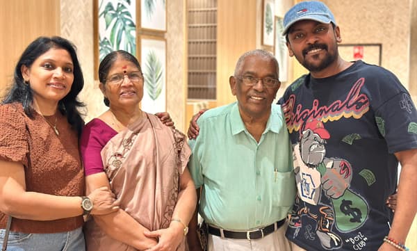 photo-www.facebook.com/VidhuPrathapSinger