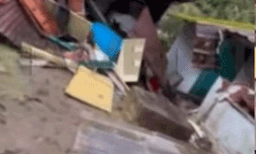 മൂന്നാറിൽ കാട്ടാനക്കൂട്ടം സ്കൂൾ കെട്ടിടം തകർത്തു