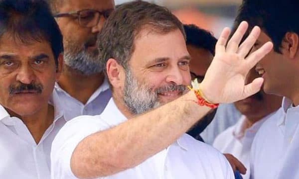 ഇപ്പോള്‍ ബിജെപിയ്ക്ക് വേണ്ടി പണിയെടുത്തോ ; പക്ഷേ ഞങ്ങളും അധികാരത്തില്‍ വരും, അന്ന് വിടില്ല ; തെരഞ്ഞെടുപ്പ് കമ്മീഷനോട് രാഹുല്‍