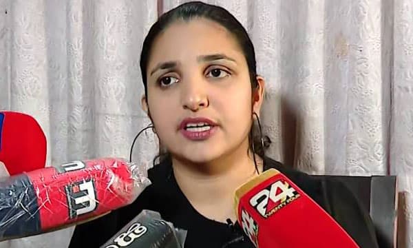 'ഈ ക്രിമിനലിനെ ഒന്നും ചെയ്യാനാകില്ലെന്ന് പറഞ്ഞു' ; ഒരു പെണ്‍കുട്ടി തനിക്ക് മെസേജ് അയച്ചിരുന്നതായി മാധ്യമപ്രവര്‍ത്തക