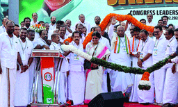 തദ്ദേശ തെരഞ്ഞെടുപ്പിന് പണം കണ്ടെത്താന്‍ കൂപ്പണുമായി കോണ്‍ഗ്രസ് ; വീടുകള്‍ കയറിയിറങ്ങും, വാര്‍ഡില്‍ നിന്നും 60,000 പിരിച്ചെടുക്കും