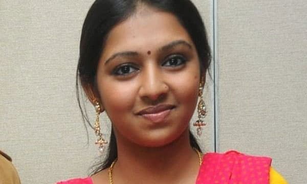ഐ ടി ജീവനക്കാരനെ തട്ടിക്കൊണ്ടുപോയ സംഭവം ; നടി ലക്ഷ്മി മേനോനെതിരേ കേസ്, നടിയെ ചോദ്യം ചെയ്യും