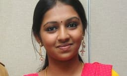 ഐ ടി ജീവനക്കാരനെ തട്ടിക്കൊണ്ടുപോയ സംഭവം ; നടി ലക്ഷ്മി മേനോനെതിരേ കേസ്, നടിയെ ചോദ്യം ചെയ്യും