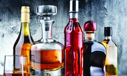 ഉത്രാടദിനത്തില്‍ മാത്രം വില്‍പ്പന നടത്തിയ ഔട്ട്‌ലെറ്റില്‍ കരുനാഗപ്പള്ളി മുന്നില്‍ ; മദ്യവില്‍പ്പനയില്‍ റെക്കോഡ് വില്‍പ്പന