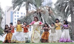 ഓണം സ്പെഷ്യൽ മ്യൂസിക്കൽ വീഡിയോ ‘കടലിനക്കരെ ഒരു ഓണം’ റിലീസായി