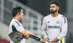 ശ്രേയസ് അയ്യർ ക്യാപ്റ്റൻ, റുതുരാജ് ; ഓസീസ് പരമ്പരയ്ക്ക് ഇന്ത്യ എ ടീമിനെ പ്രഖ്യാപിച്ചു
