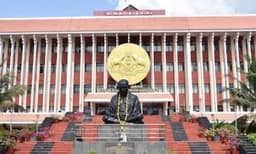 പ്രതിപക്ഷത്തെ ഭയന്നോടാനില്ല, വിലക്കയറ്റവും സഭ നിര്‍ത്തിവെച്ച് ചര്‍ച്ച ചെയ്യും ; മൂന്നാംദിവസവും അടിയന്തിര പ്രമേയം അനുവദിച്ചു