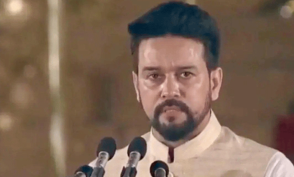 രാഹുൽ ഗാന്ധിയുടെ ആരോപണങ്ങളിൽ പ്രതികരണം: തുടർച്ചയായ പരാജയങ്ങളിൽ കോൺഗ്രസിനും രാഹുലിനും നിരാശയെന്ന് അനുരാഗ് താക്കൂർ