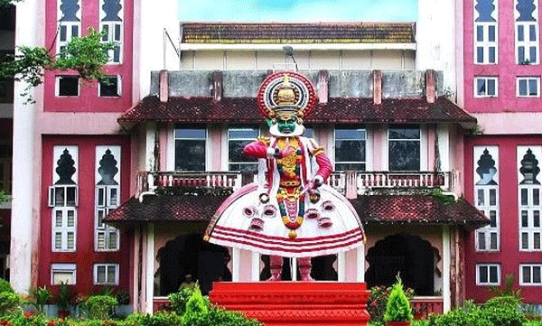 ആ പരിപാടി കുസാറ്റ് സംഘടിപ്പിച്ചതല്ല; പ്രചാരണം അടിസ്ഥാനരഹിതം