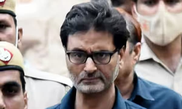 കൊടുംഭീകരന്‍ ഹാഫീസ് സയീദുമായി കൂടിക്കാഴ്ച നടത്തിയതിന് മുന്‍പ്രധാനമന്ത്രി നന്ദി പറഞ്ഞു ; വിവാദ വെളിപ്പെടുത്തലുമായി ജയിലിലുള്ള ഭീകരന്‍