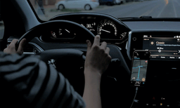 എന്തൊരു മനുഷ്യരാ...: മേഴ്‌സിഡസ് കാറിലെത്തി മാലിന്യം വലിച്ചെറിഞ്ഞു, സോഷ്യല്‍ മീഡിയയില്‍ രൂക്ഷ വിമര്‍ശനം 


